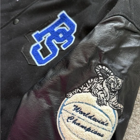 Men’s Varsity Jacket - Picture 6 of 9